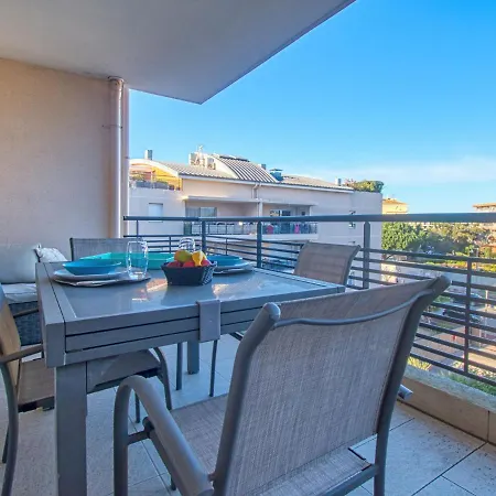 Apartment Le 4 Mats-2 By Interhome Frejus