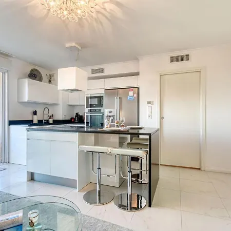 Le 4 Mats-2 By Interhome * Frejus