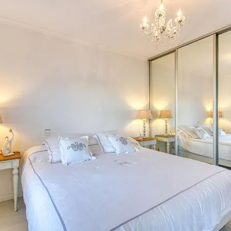 Le 4 Mats-2 By Interhome * Frejus