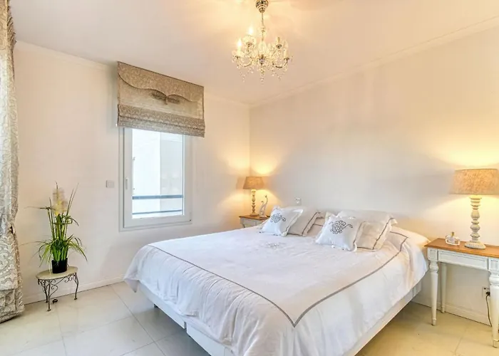 Le 4 Mats-2 By Interhome Fréjus