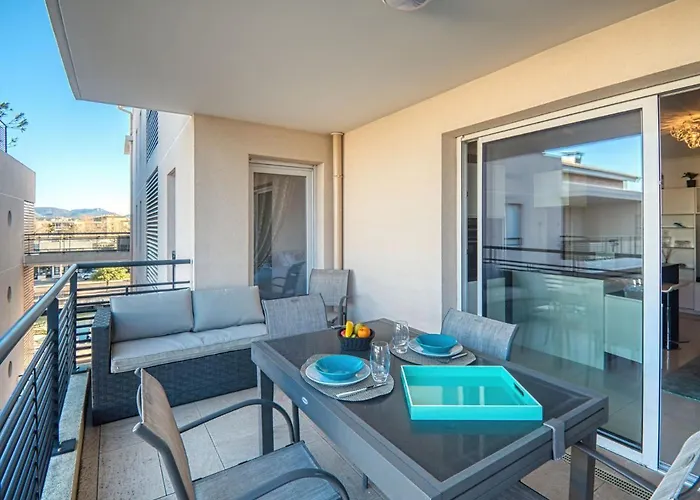 Le 4 Mats-2 By Interhome Fréjus